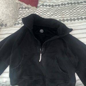 luluelmon quarter zip